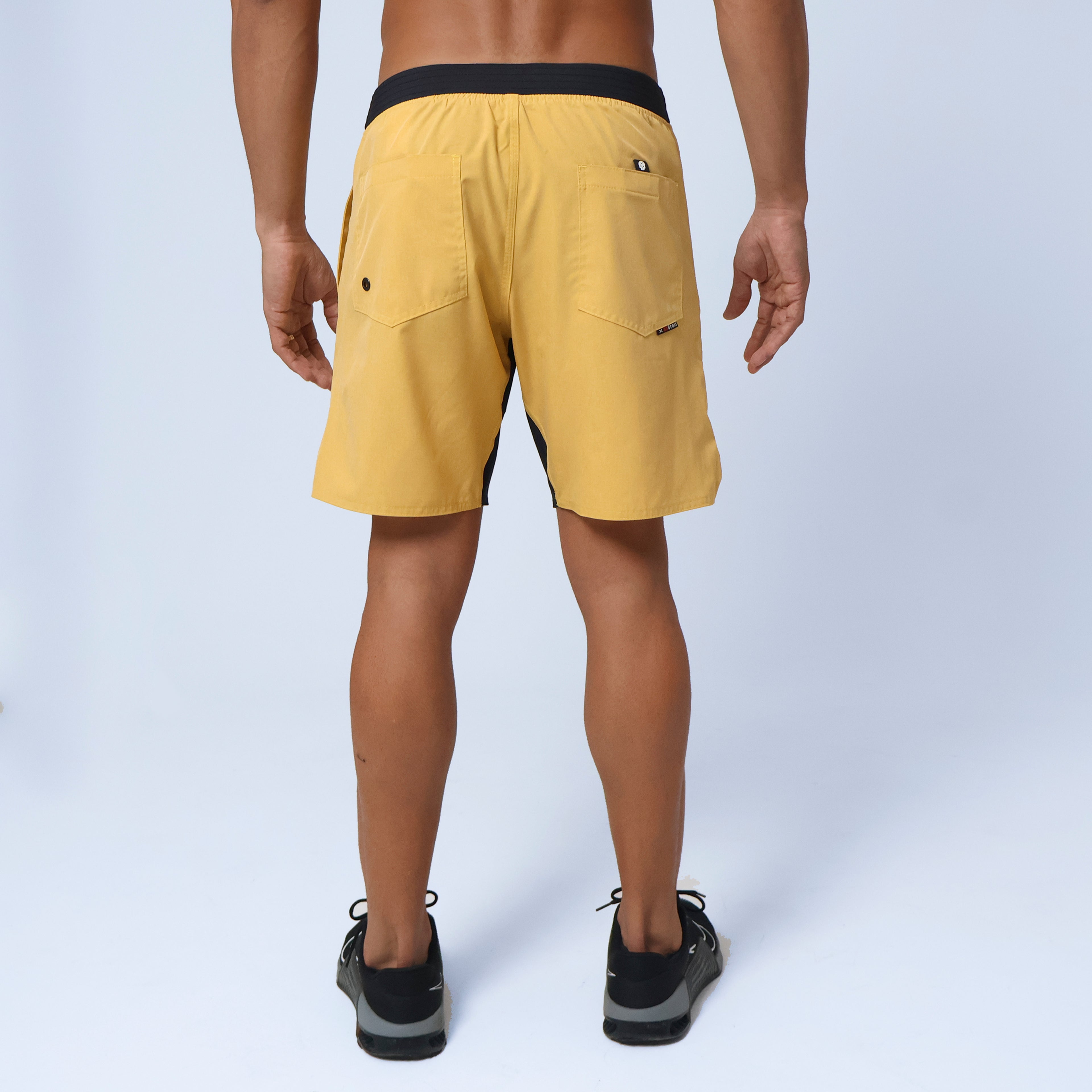 Short Masc c/ Bolso e Zíper - Amarelo