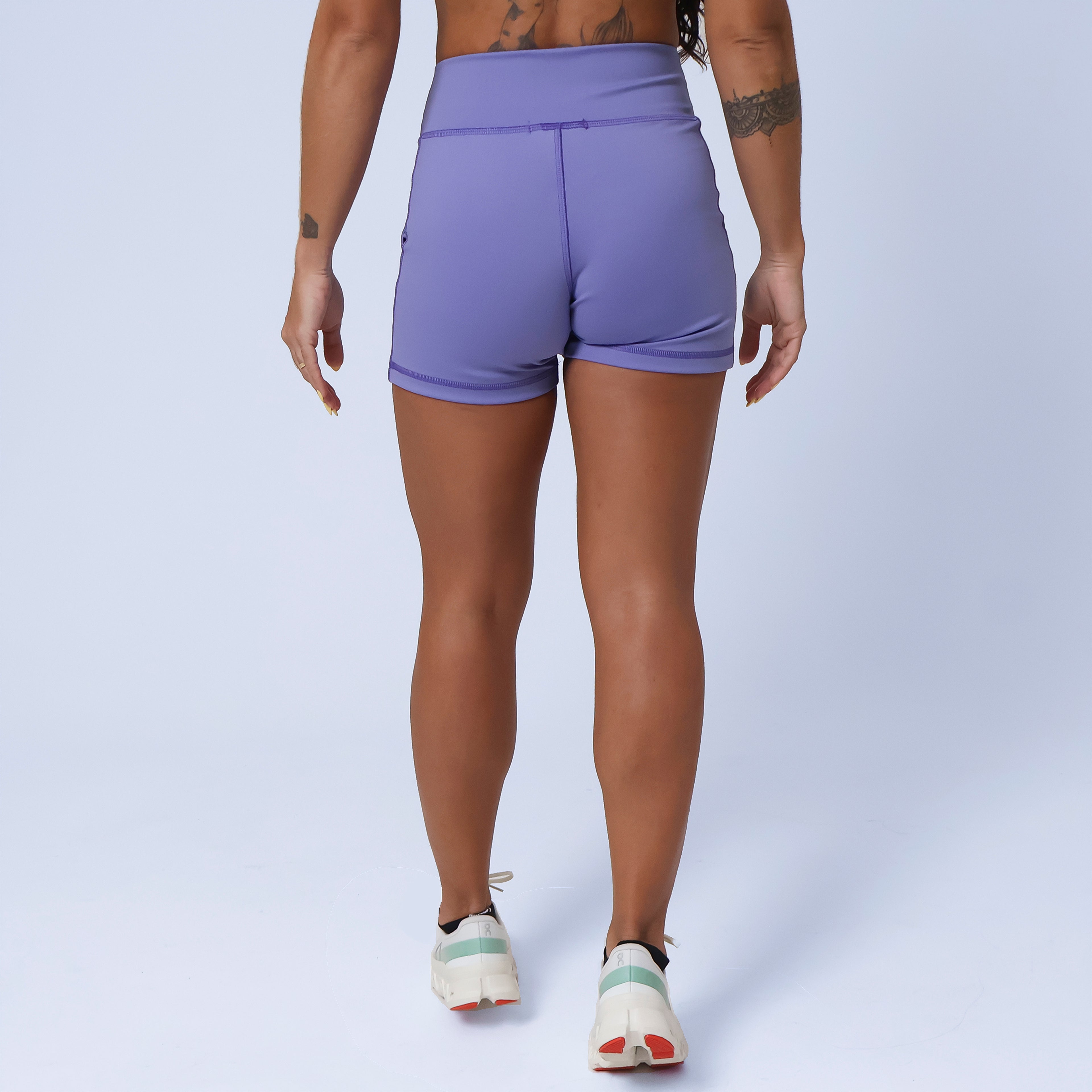Short Intermediário c/ Bolsos - Liso Violet