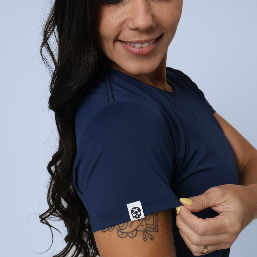 Camiseta We All Need Jesus - Marinho