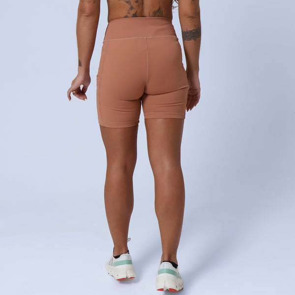 Short c/ Bolso Lateral Duplo Performance - Mocha Mousse