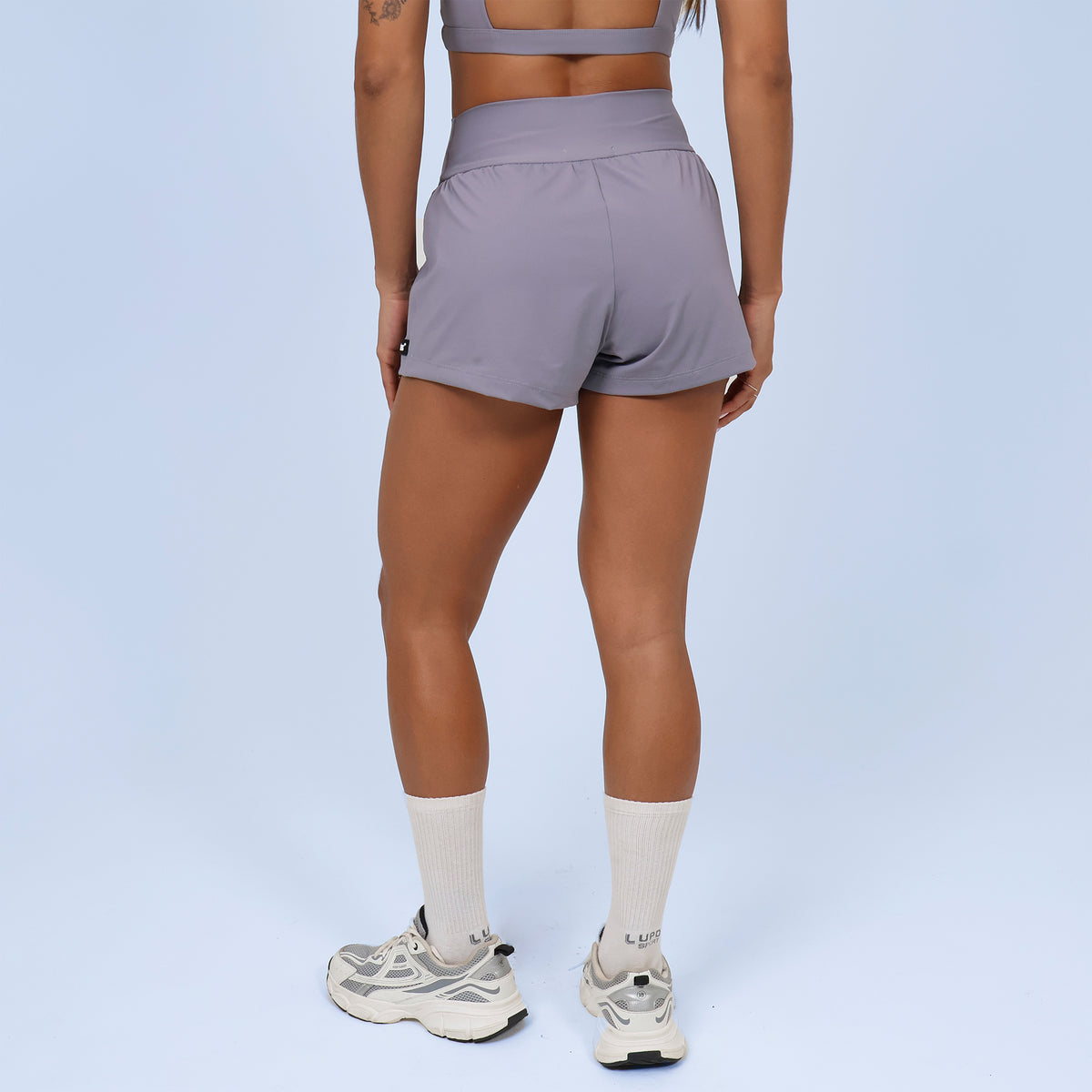 Short Duplo c/ Bolso Interno - Cinza Claro