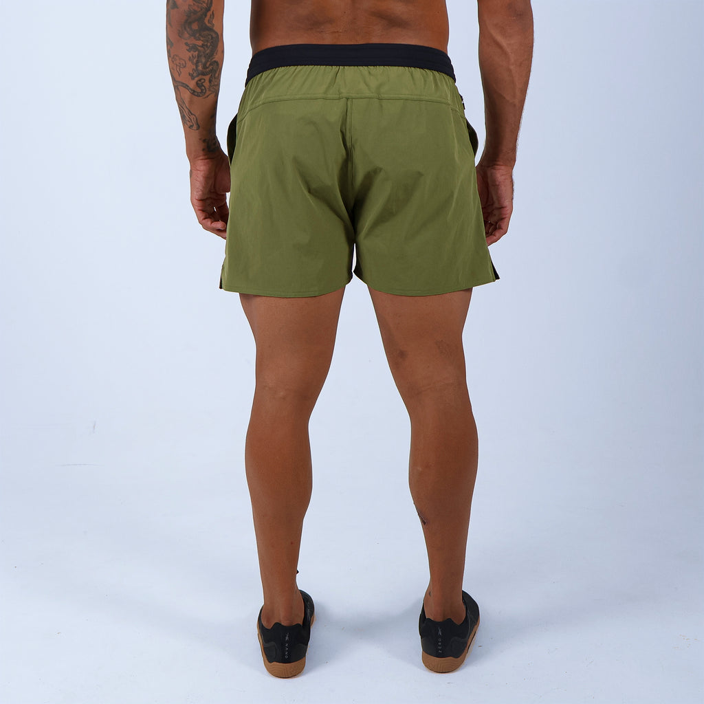 Short Masc Curto c/ Bolso e Zíper - Avocado