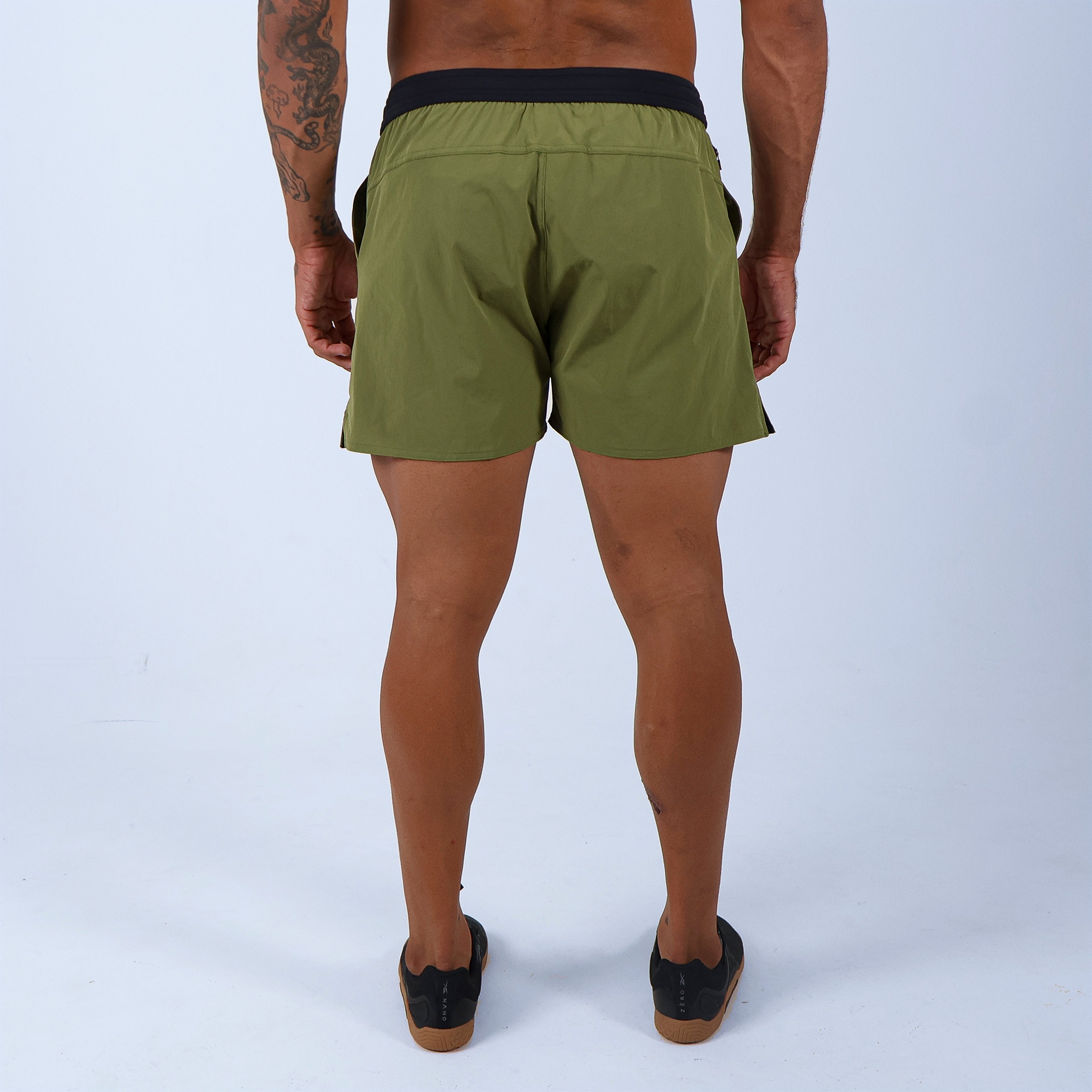 Short Masc Curto c/ Bolso e Zíper - Avocado
