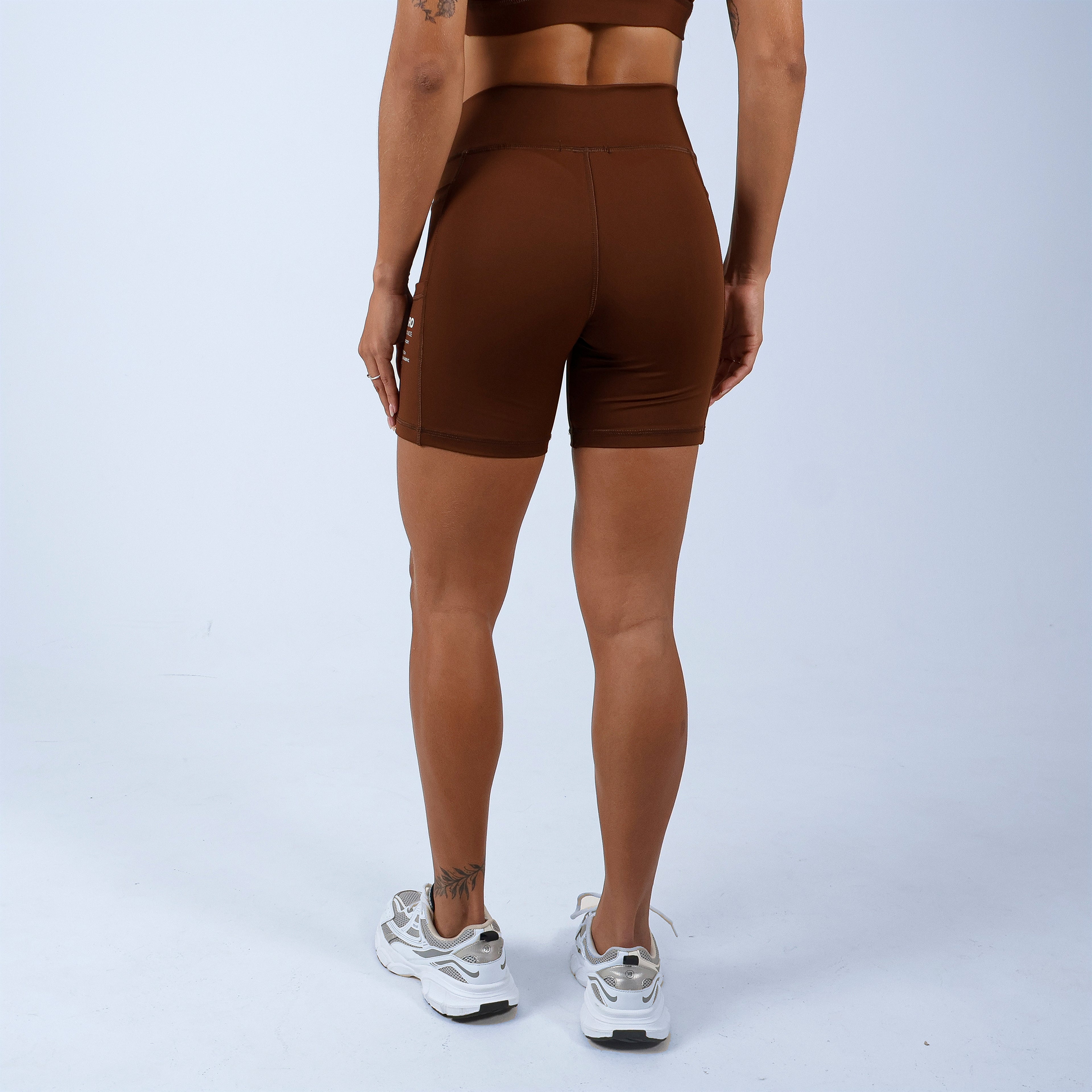Short Fem c/ Bolso Lateral Duplo - Coffee