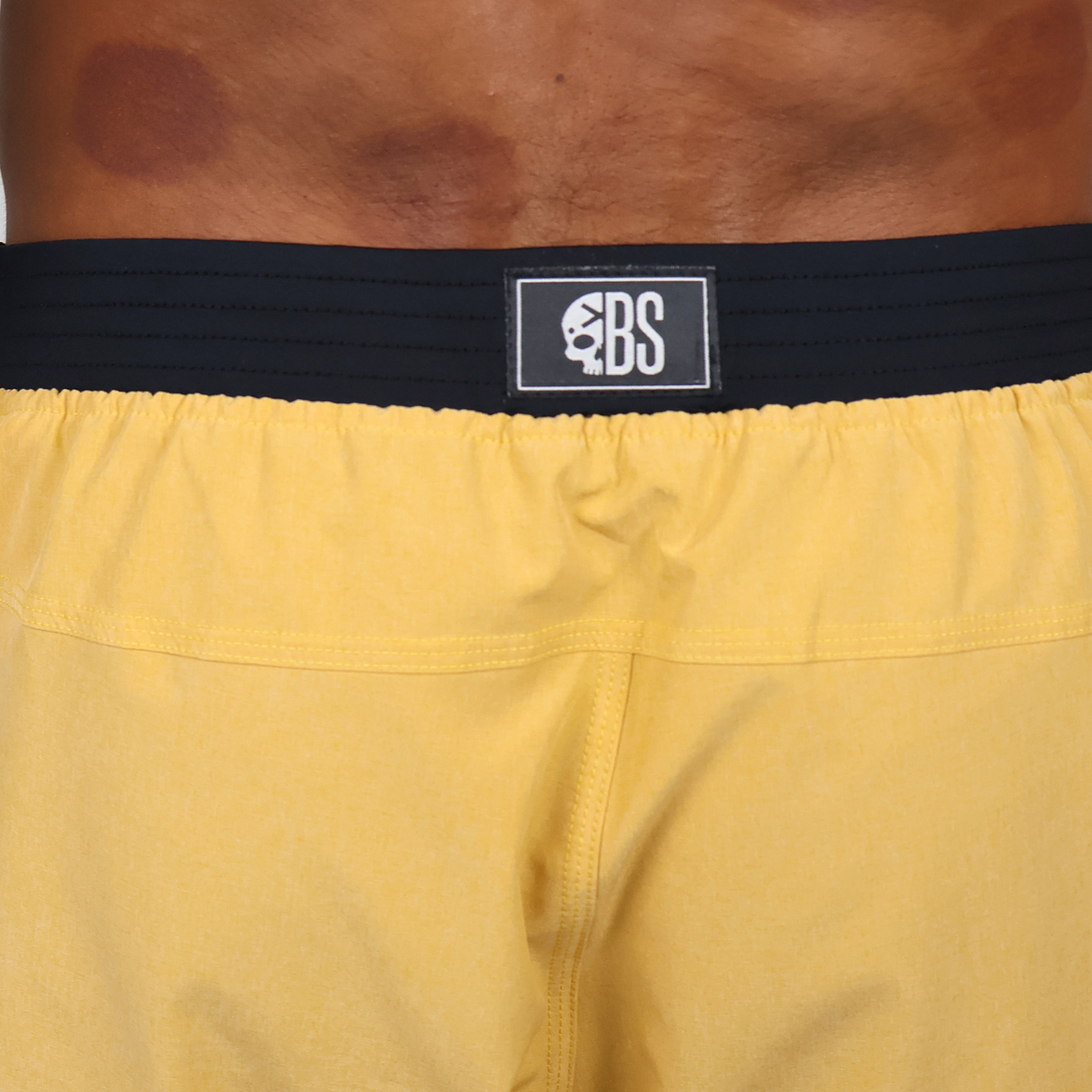 Short Masc Cós Estreito - Amarelo