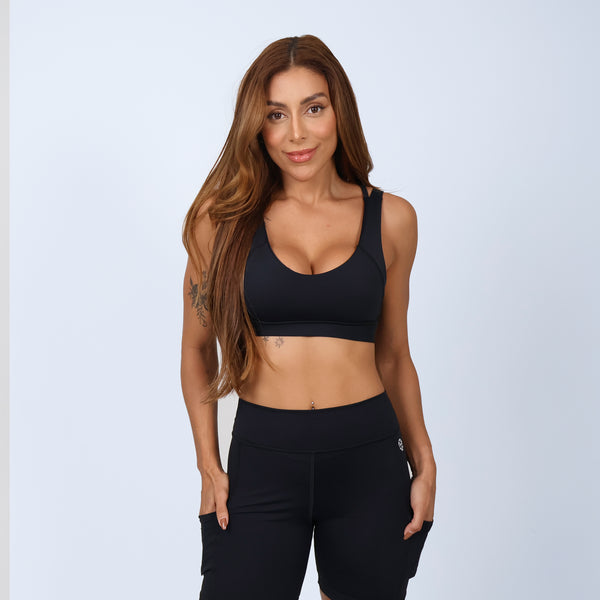 Top c/ Recortes One Color - Preto