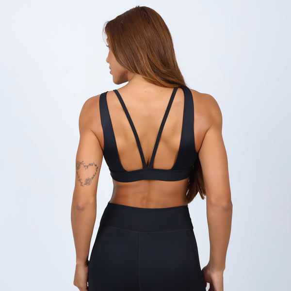 Top c/ Recortes One Color - Preto