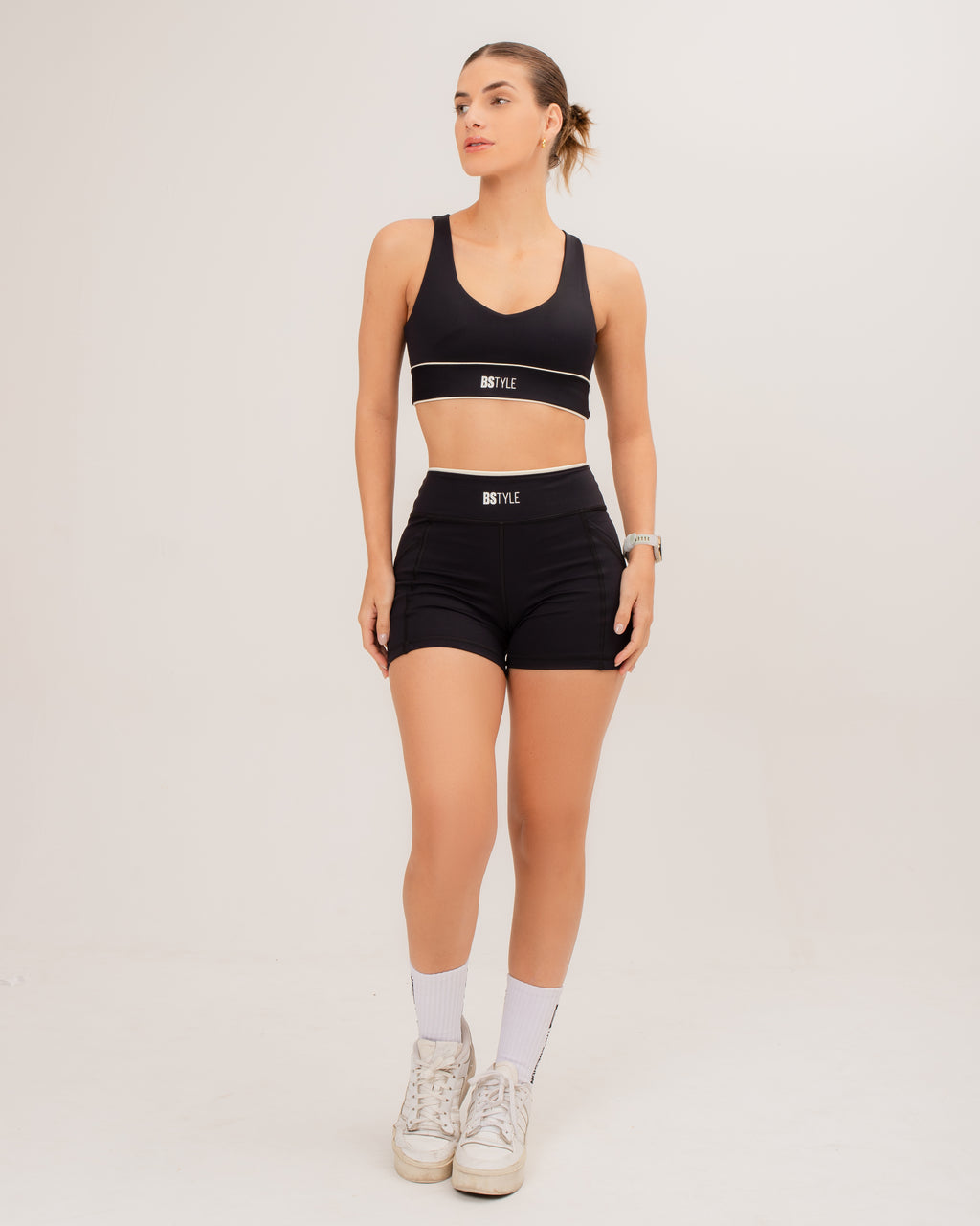 Top Decote Coração Recorte Costa - Preto