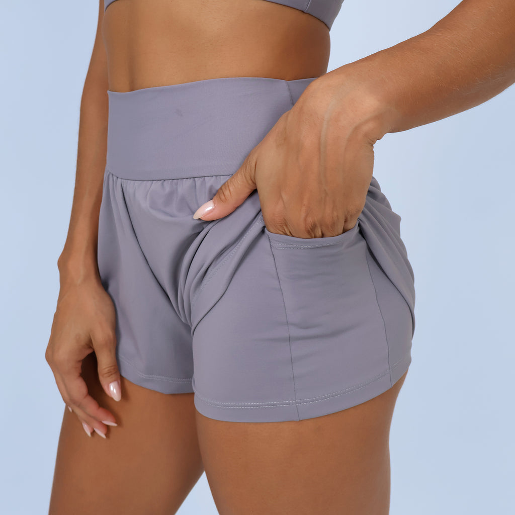 Short Duplo c/ Bolso Interno - Cinza Claro