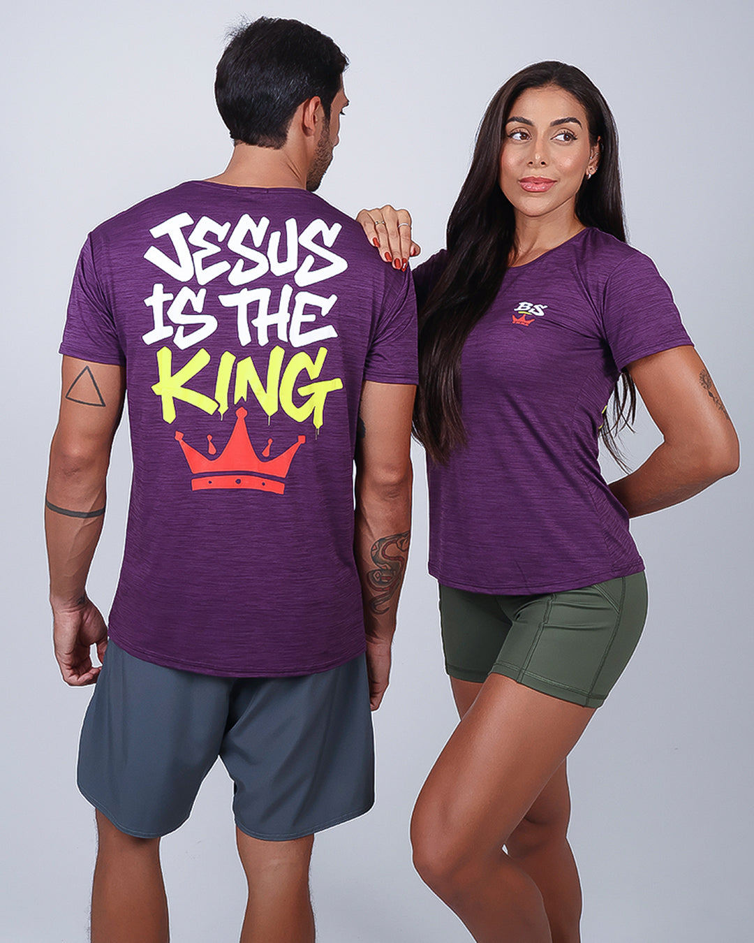 Cam Masc básica Jesus the King - Berinjela