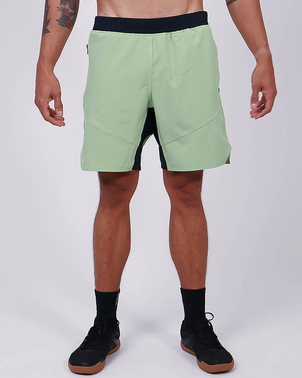 Short Masc c/ Bolso e Zíper - Verde Claro