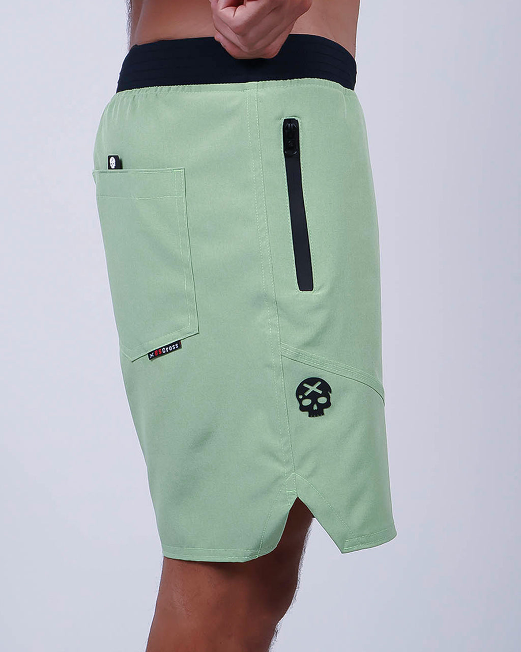 Short Masc c/ Bolso e Zíper - Verde Claro