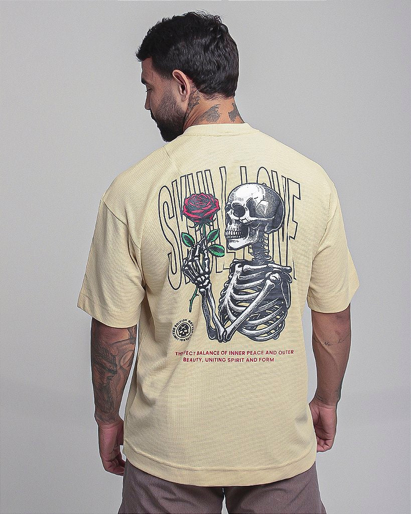 Camiseta Mas. Big Oversized BS Skull Love - Bege