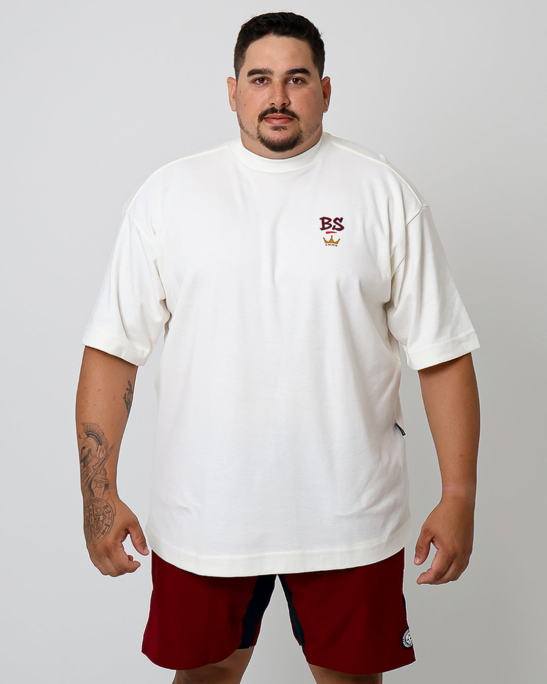Big Oversized Plus Size Jesus is The King - Branco