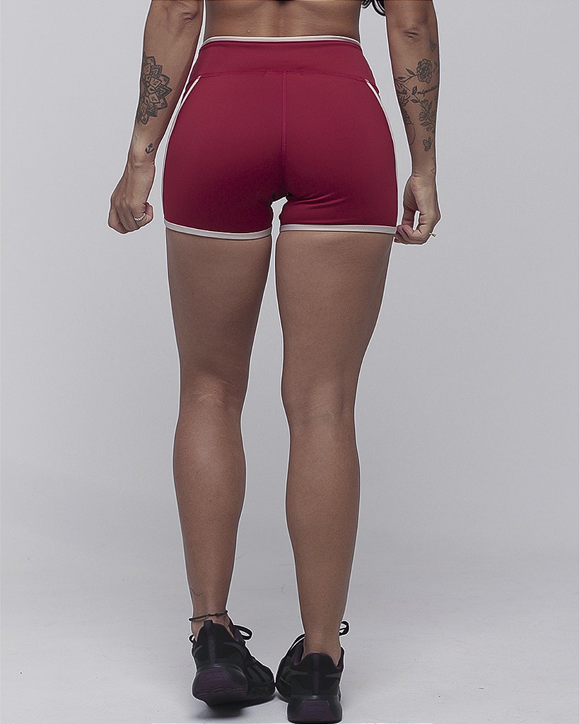 Short Intermediário c/ Bolso e Debrum - Rubi